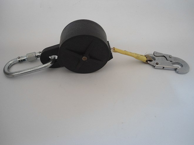 自鎖式防墜器使用方法.jpg 自鎖式防墜器使用方法.jpg